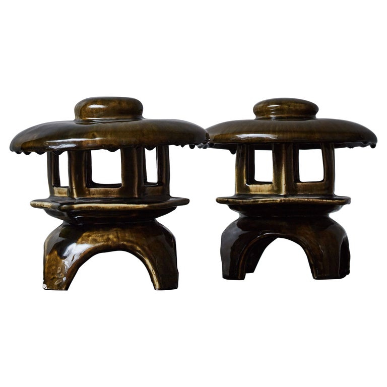 Pair of Small Glazed Ceramic Pagoda Table Lamps For Sale