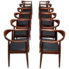 Twelve Teak Round Chairs by Hans Wegner