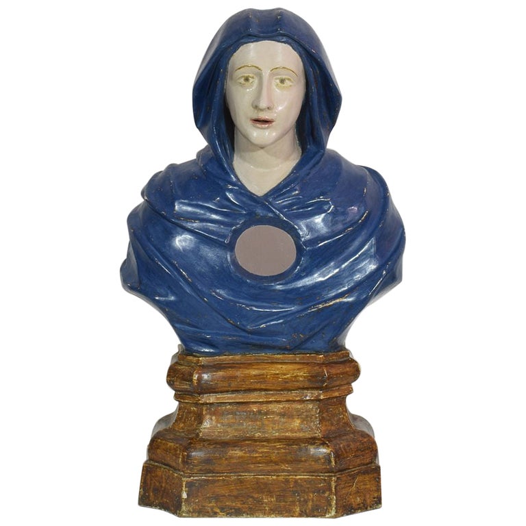 17th-18th Century Italian Wooden Reliquary Bust of a Madonna For Sale