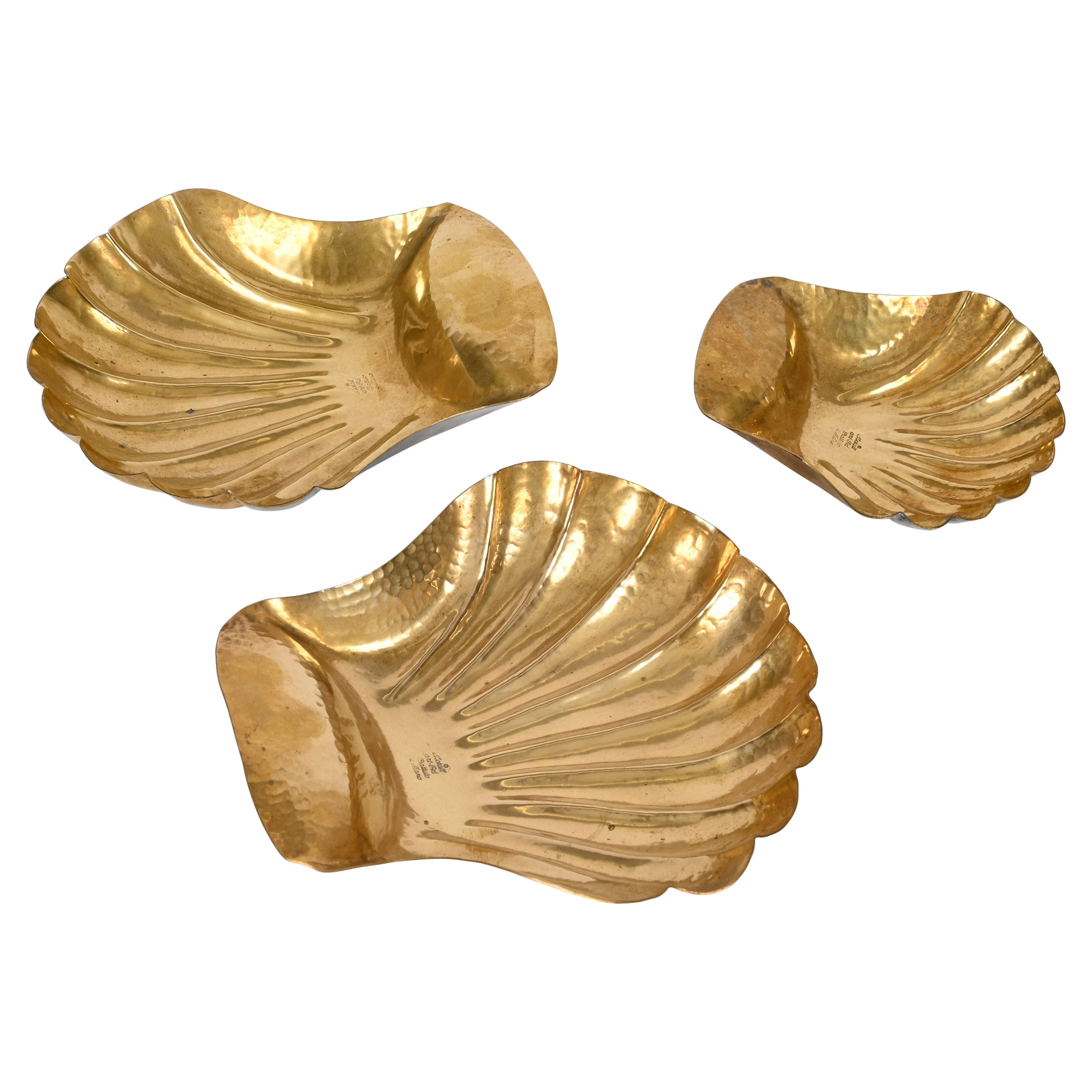 Set of Midcentury Italian Handmade Brass Shell Shaped Bowls for Metal Art, 1970s For Sale