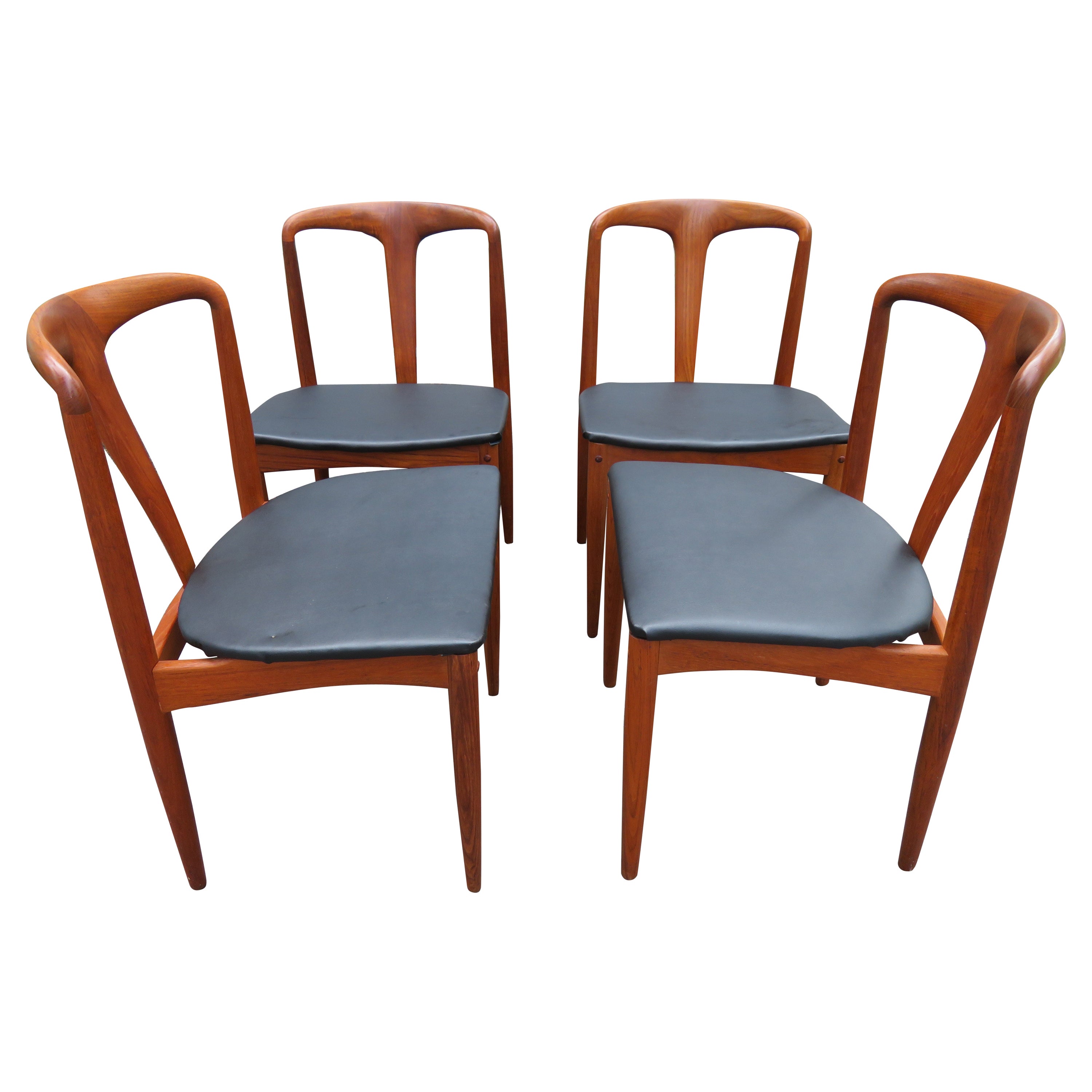 Set 4 Danish Teak Dining Chairs Juliane by Johannes Andersen Uldum  Møbelfabrik For Sale at 1stDibs | juliane andersen