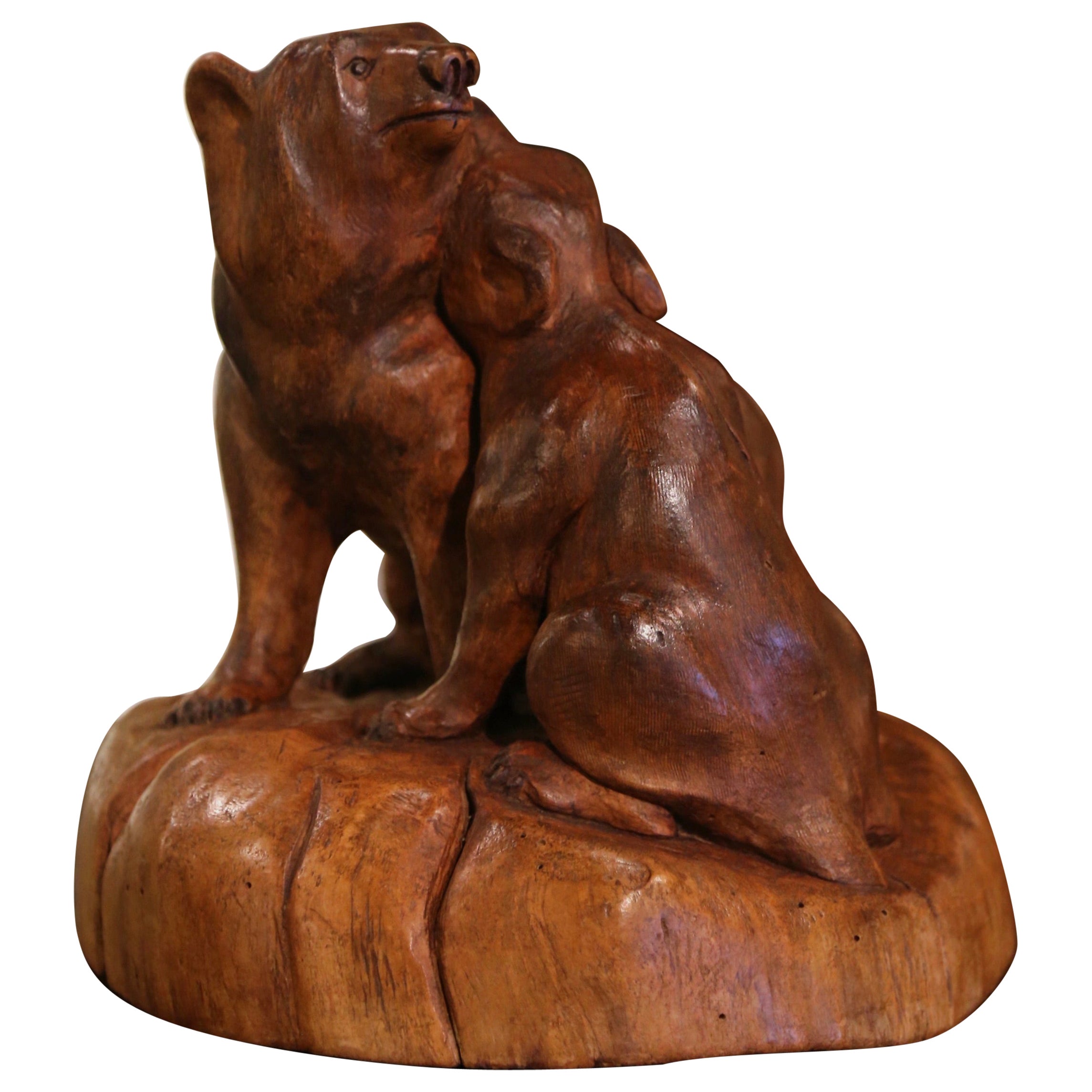 Early 20th Century French Black Forest Carved Walnut Bear Sculpture Composition For Sale