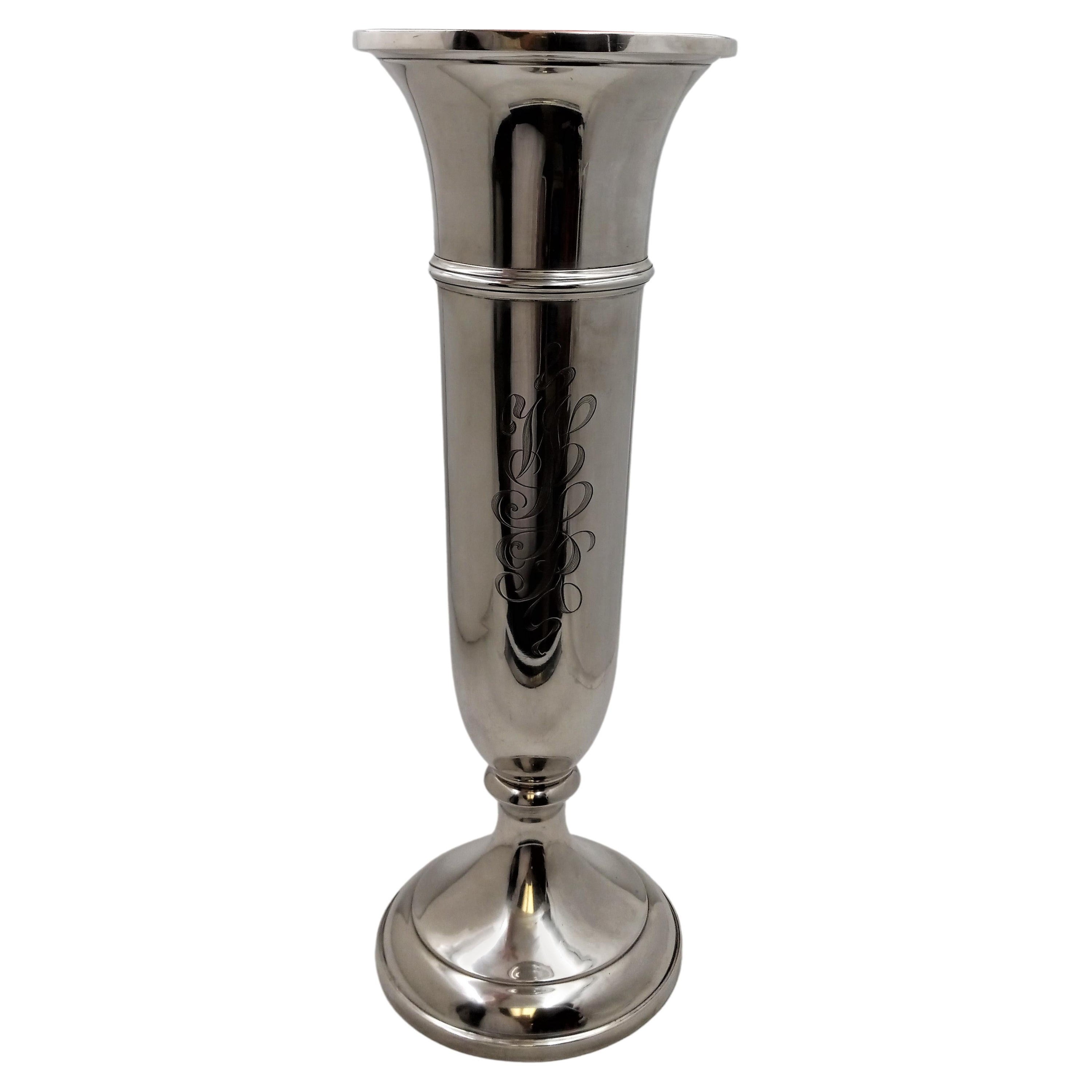 Walker and Hall Art Deco Tall Silver Trumpet Shape Vase Sheffield, 1918