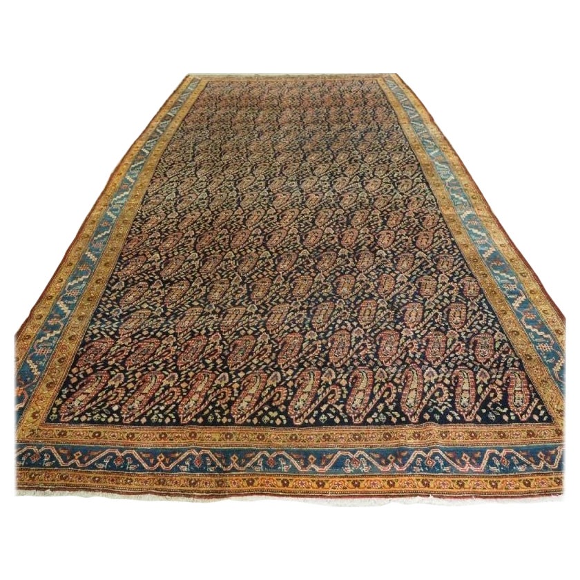 Antique Serabend Kelleh Long Rug, Classic Country House Design, circa 1900 For Sale