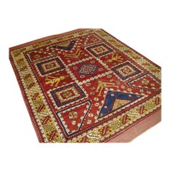 Tapis turc ancien Bergama de conception classique, fond jaune