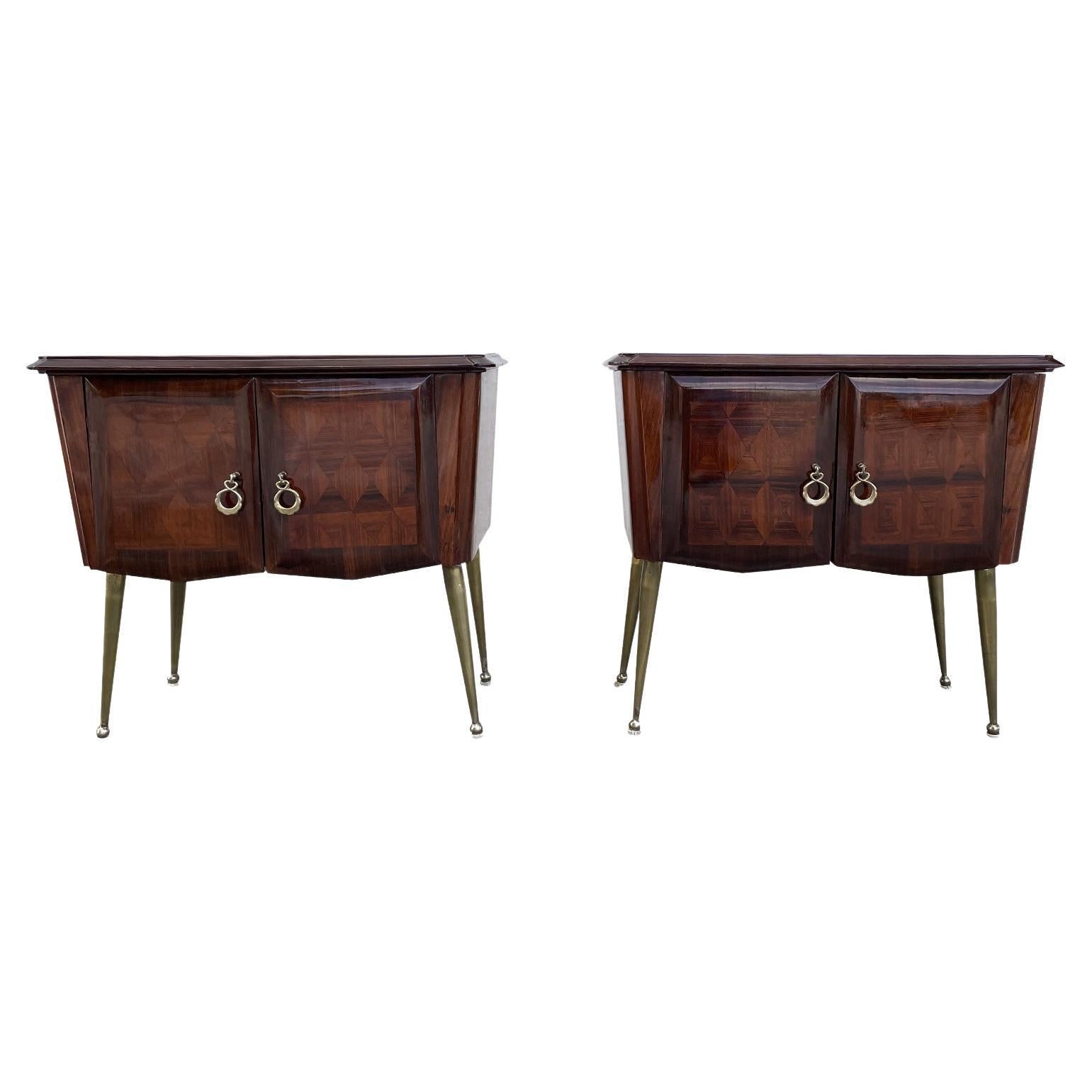 20th Century Brown Italian Pair of Rosewood Nightstands, Brass Bedside Tables