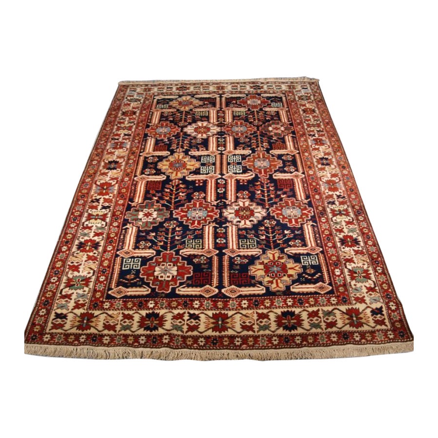 Copie turque d'un tapis caucasien classique de Shirvan du XIXe siècle en vente