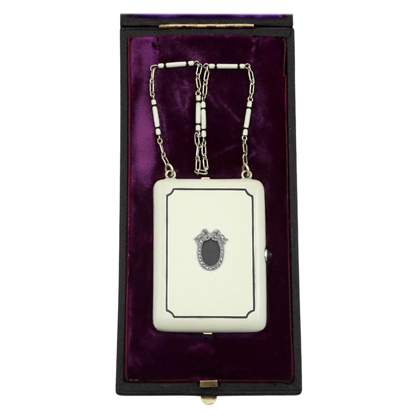 Compacto Tiffany & Co. de oro amarillo de 14 quilates, esmalte y diamantes en venta