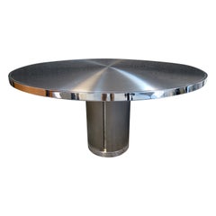 Table centrale italienne unique en métal et chrome