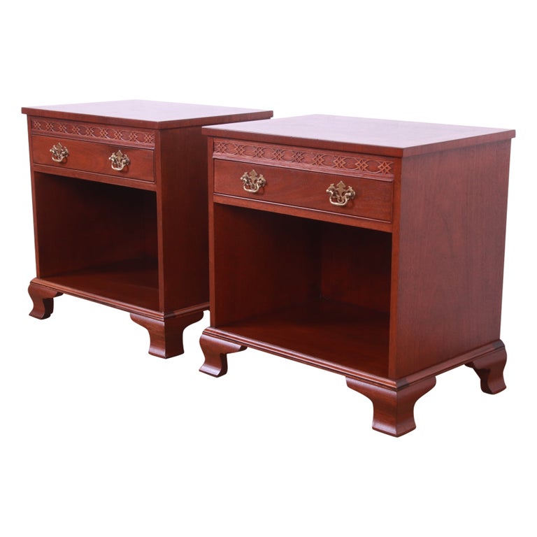Baker Furniture Georgian Carved Mahogany Nightstands, Newly Refinished For Sale
