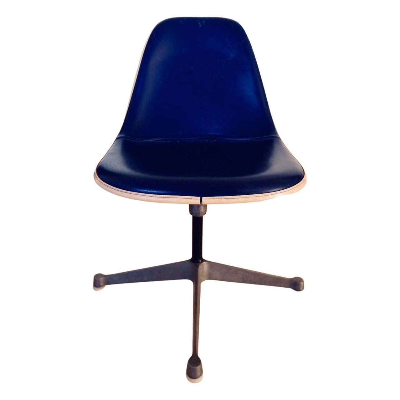 Eames for Herman Miller Swivel Chair For Sale