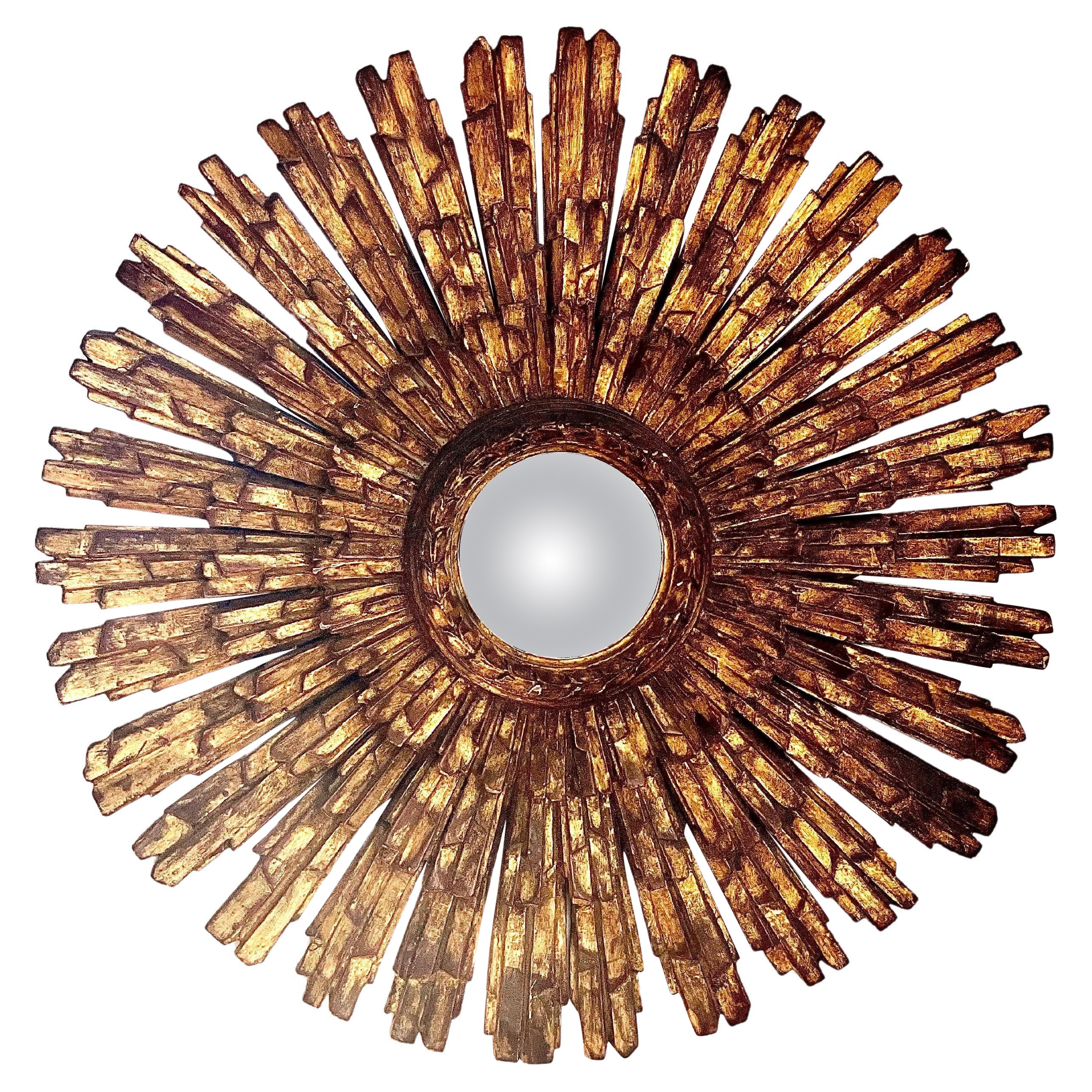 Grand miroir convexe en bois doré avec rayons de soleil ou "Miroir Sorcière"