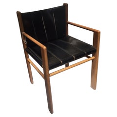 Mid Century Mode, G. Frattini for Bernini, Armchair in Walnut and Black Leather.