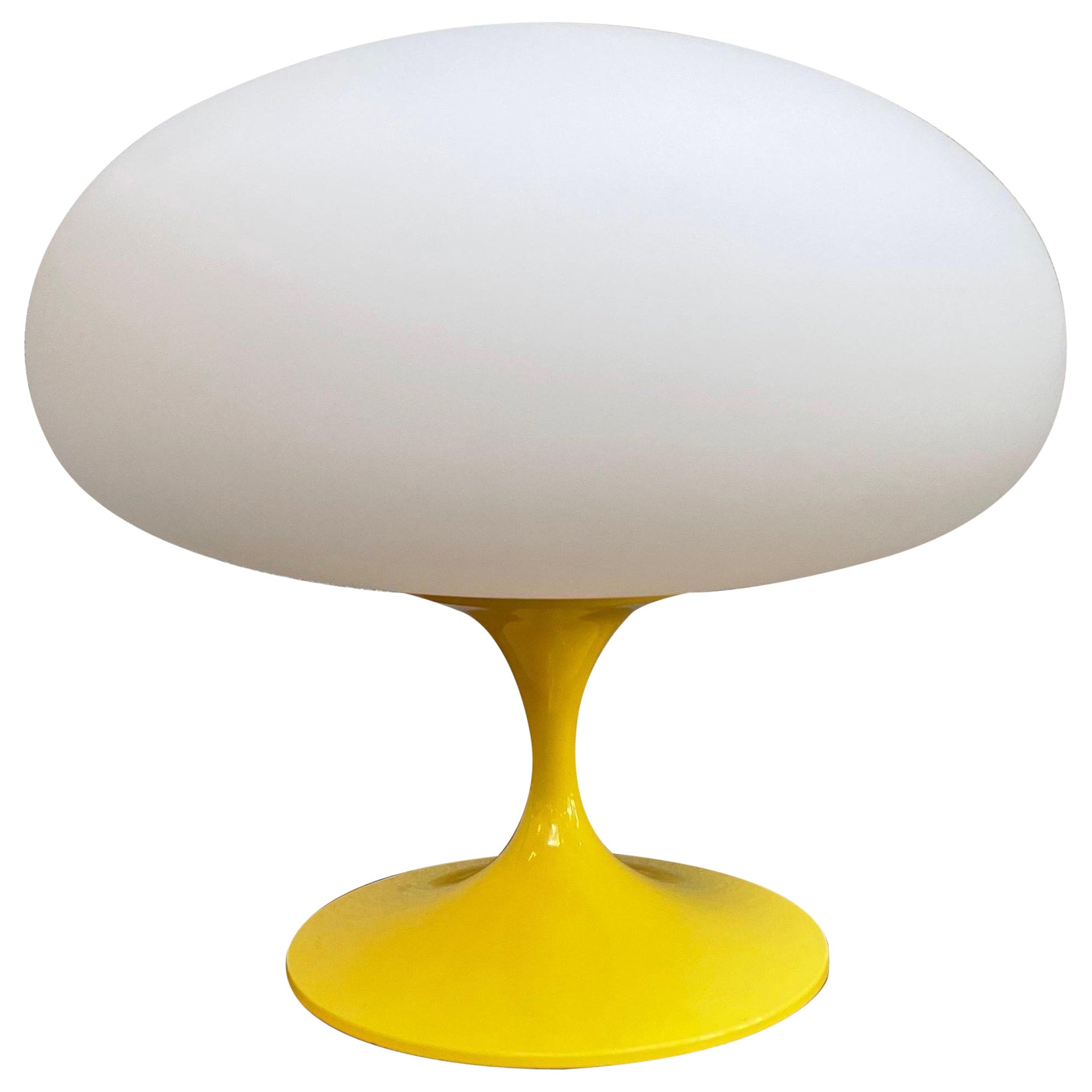 Mid-Century Modern Tulip Table Lamp by Design Line For Sale