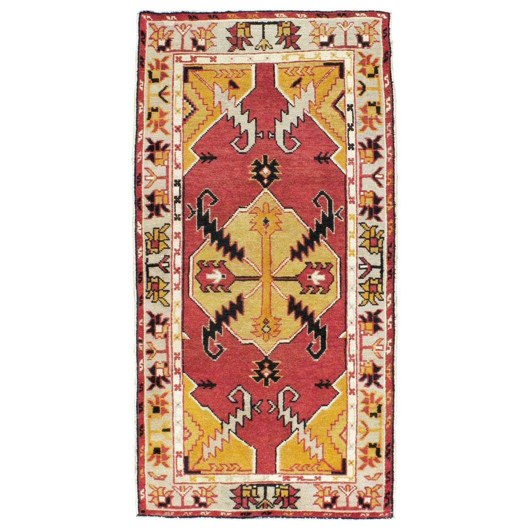 Mid-20th Century Handmade Turkish Oushak Throw Rug For Sale