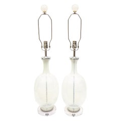 Aureliano Toso Vintage Murano-Lampen aus weißem, wirbelndem Glas mit Glasabschlüssen, Paar