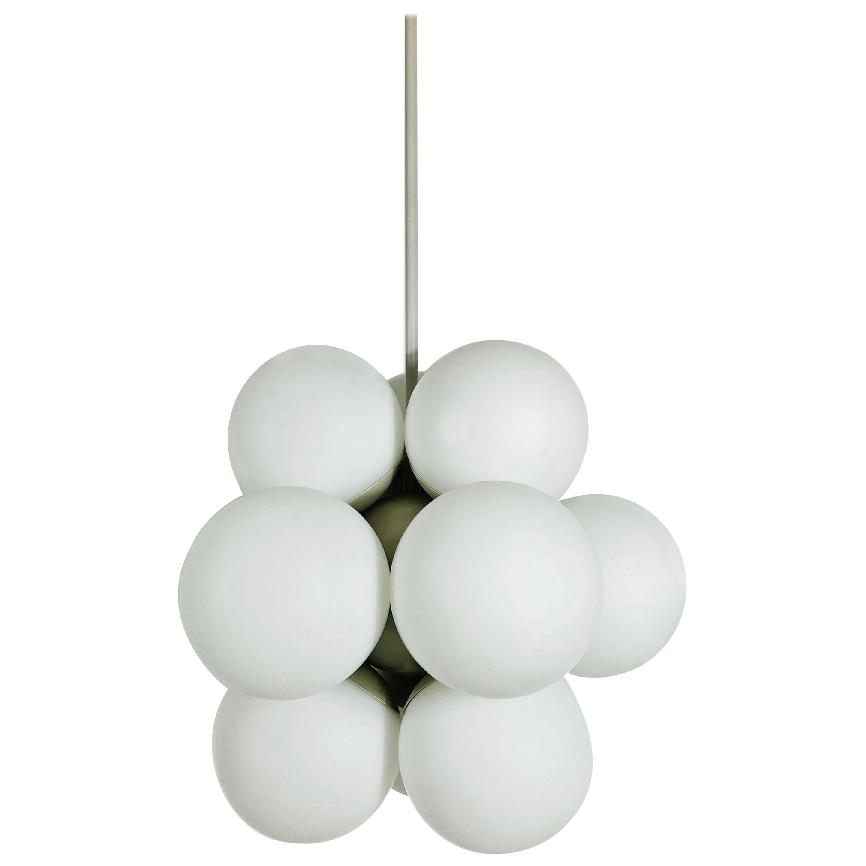 Atomic Kaiser Midcentury White 12- Arm Space Age Chandelier, 1960s, Germany For Sale