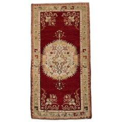 Handgefertigter türkischer Akzent-Teppich in Rot und Elfenbein, 4.3x6.6 Ft, Unikat