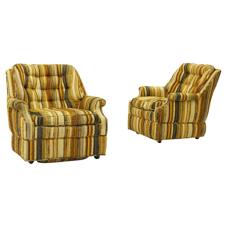 Pair of Mid Century Lounge Chairs For Sale at 1stDibs