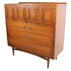 Vintage Mid-Century Modern Dresser With Dovetail Drawers Cabinet Storage