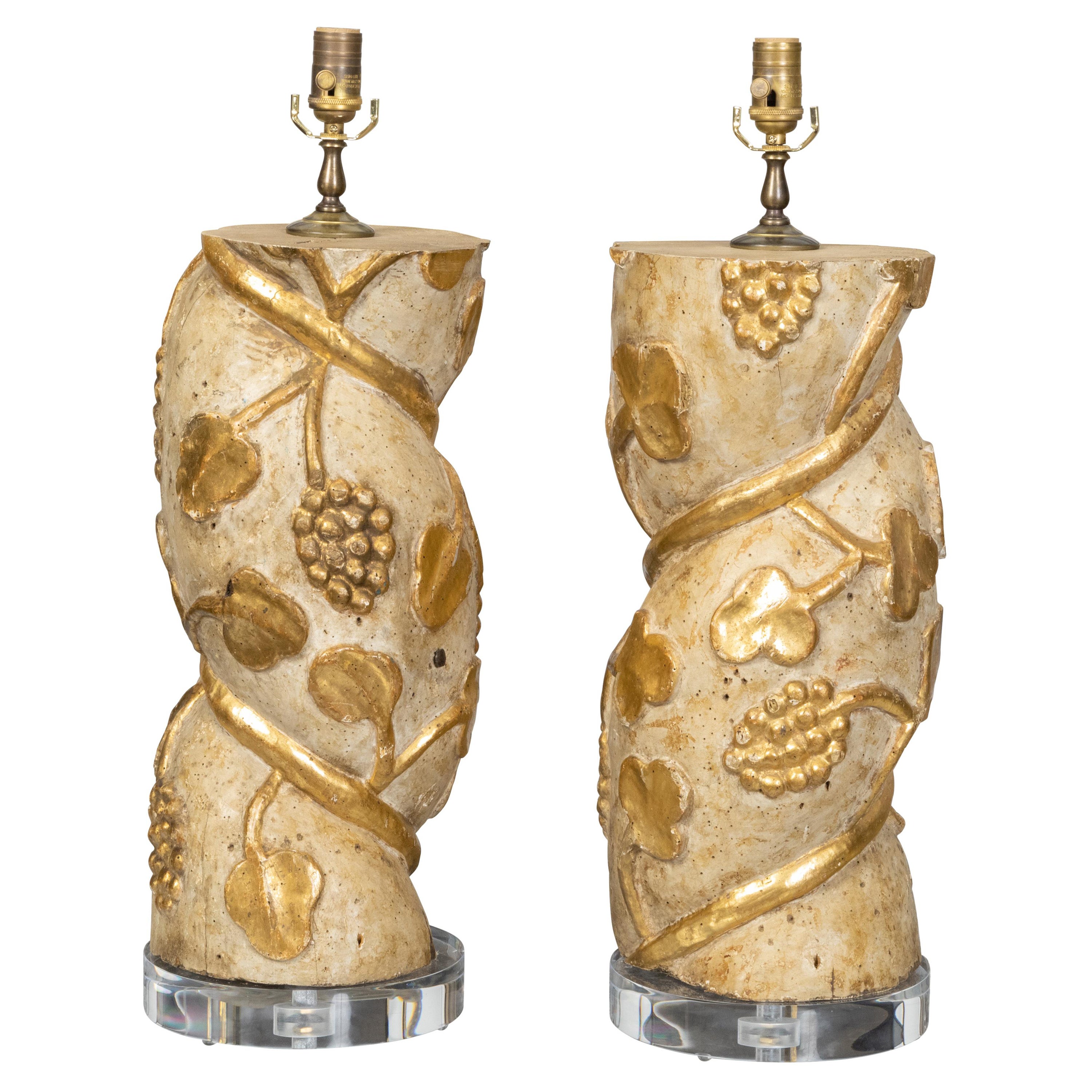 Paire de fragments de colonnes torsadées italiennes du 18ème siècle transformées en lampes de bureau en vente