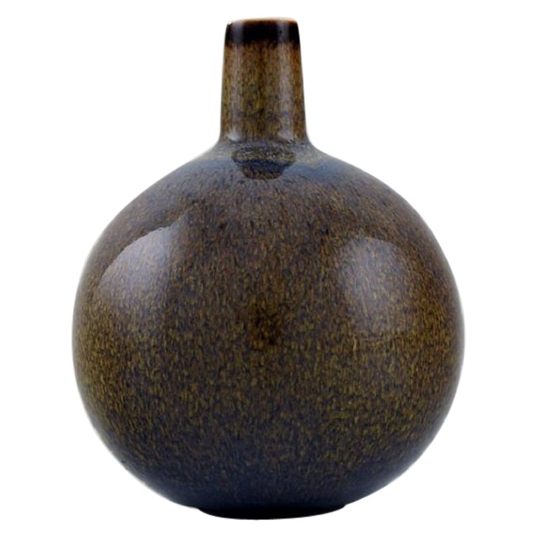 Carl Harry Stålhane '19201990' for Rörstrand. Round Vase with Narrow