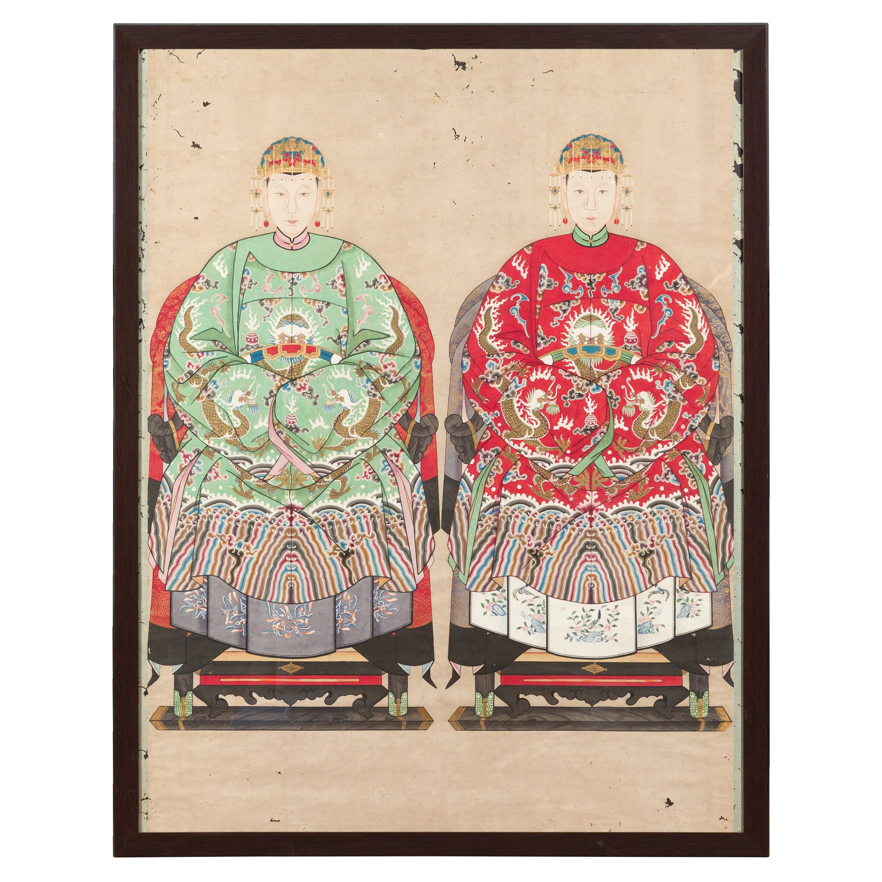 Pintura de la dinastía Qing de una pareja relacionada con la realeza con motivos de dragones