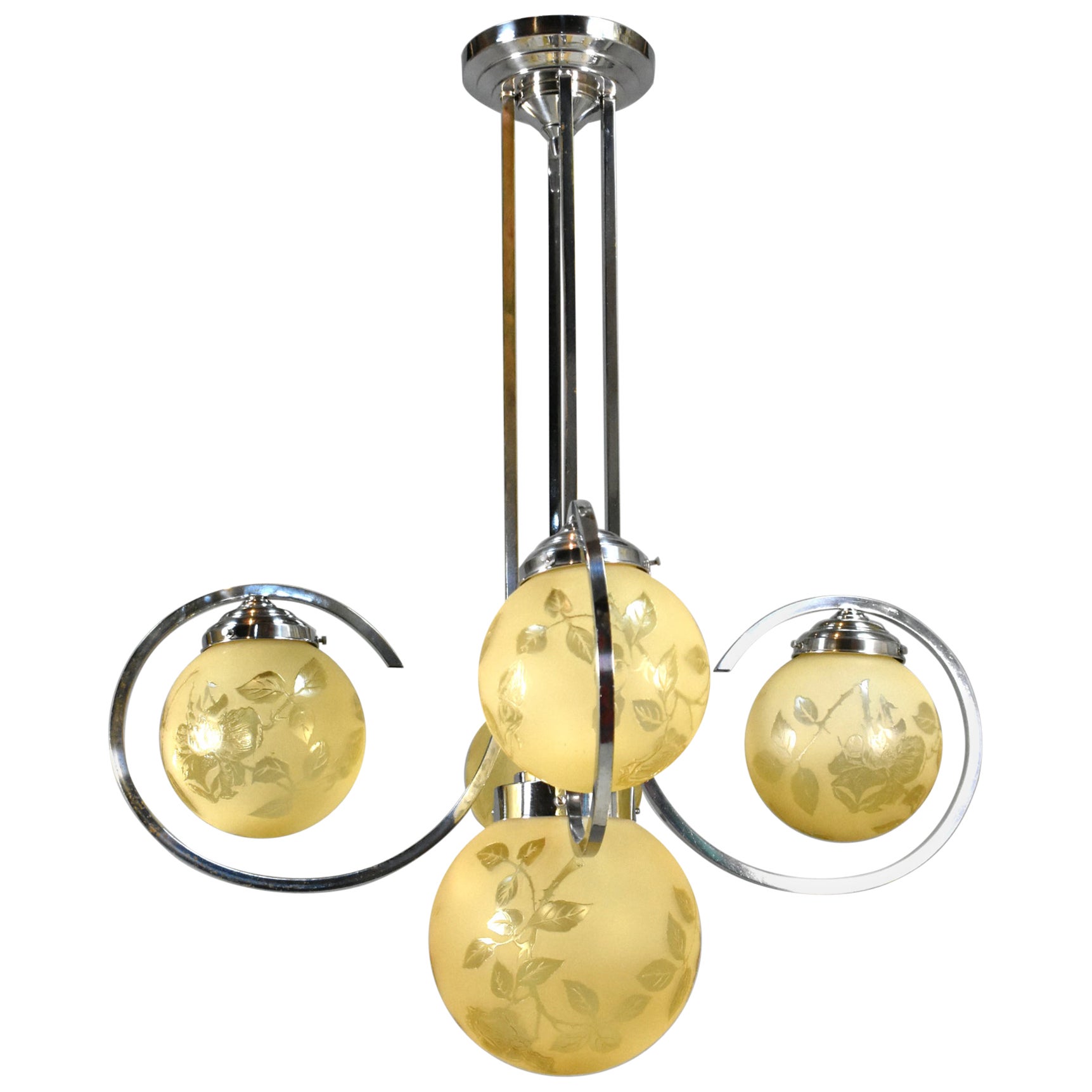 Exceptional French Art Deco Chandelier Light