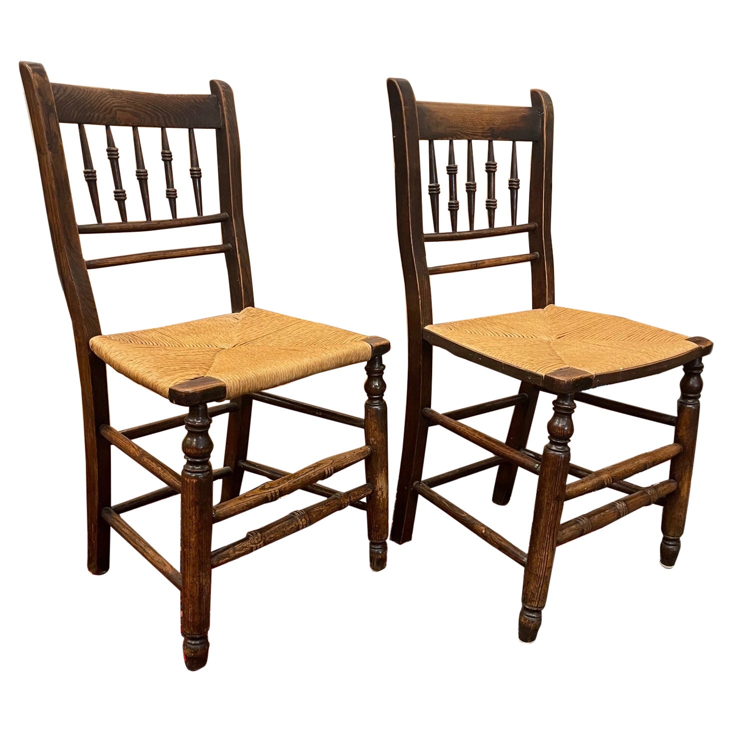 Pair of English Spindleback Side Chairs with Rush Seats, Early 19th Century For Sale