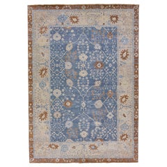Apadana's Artisan Collection Handgefertigter Teppich aus geblümter Wolle in Blau