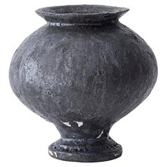 Stamnos Antracita Stoneware Vase by Raquel Vidal and Pedro Paz