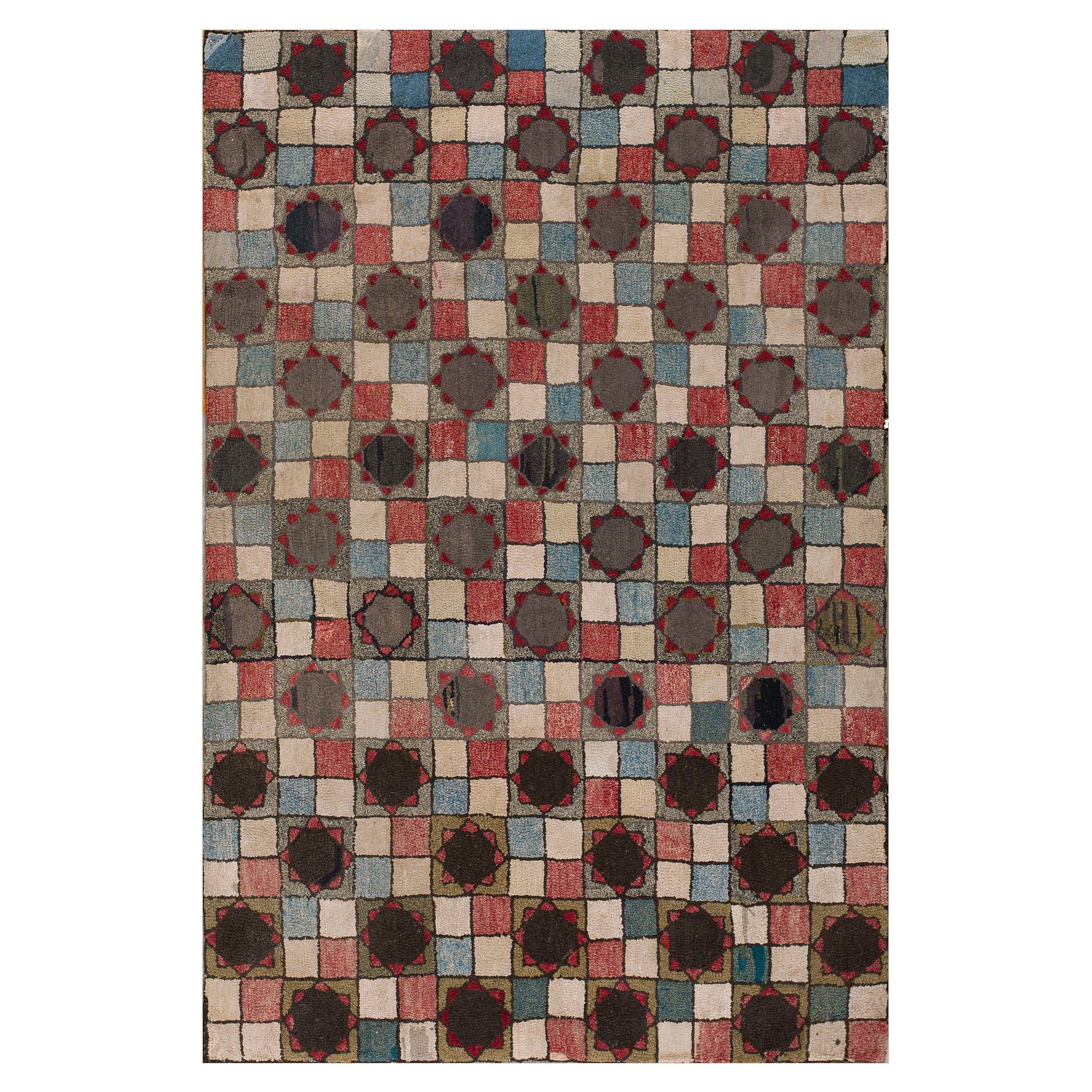 1920s American Hooked Rug ( 4'4'' x 6'6'' - 132 x 198 ) For Sale