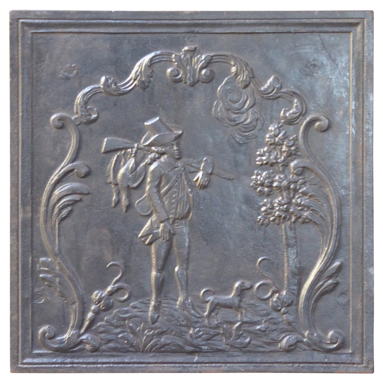 Plaque de cheminée / dosseret de style Napoléon III 'Retour de la chasse'.