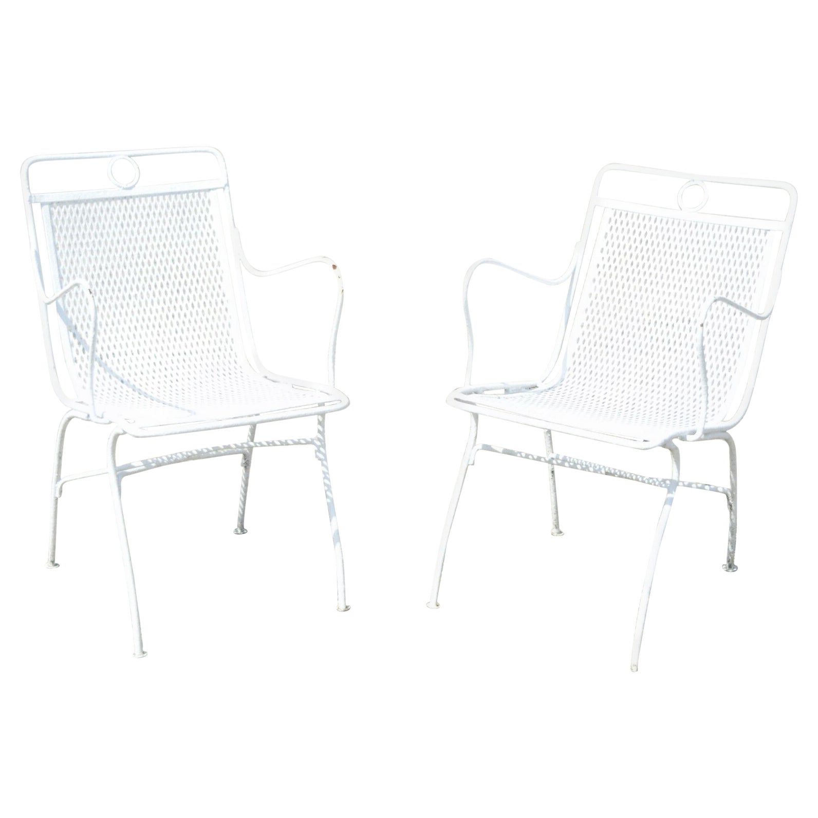 Vintage Russell Woodard Wrought Iron Outdoor Garden Patio Chairs, a Pair For Sale