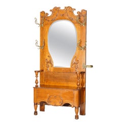 Antique RJ Horner Golden Oak Hall Seat with Horse Shoe Form Mirror circa 1900
