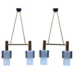 Ein Paar Technicians-Kronleuchter aus Messing und Plexiglas, Stilux Milano, Mid-Century