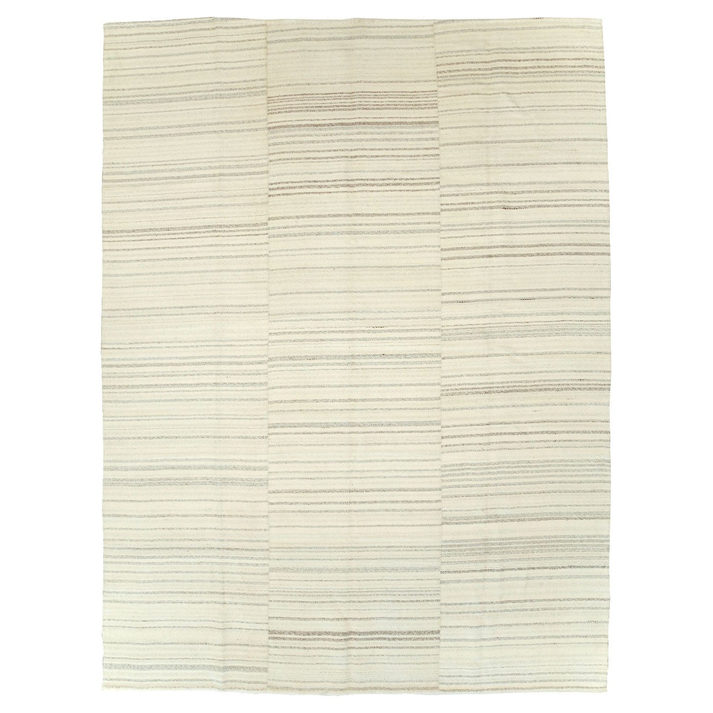 Contemporary Turkish Flatweave Kilim Room Size Carpet in Beige For Sale