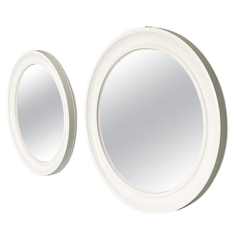Miroirs ronds modernes en plastique blanc de Carrara & Matta, années 1980 en vente