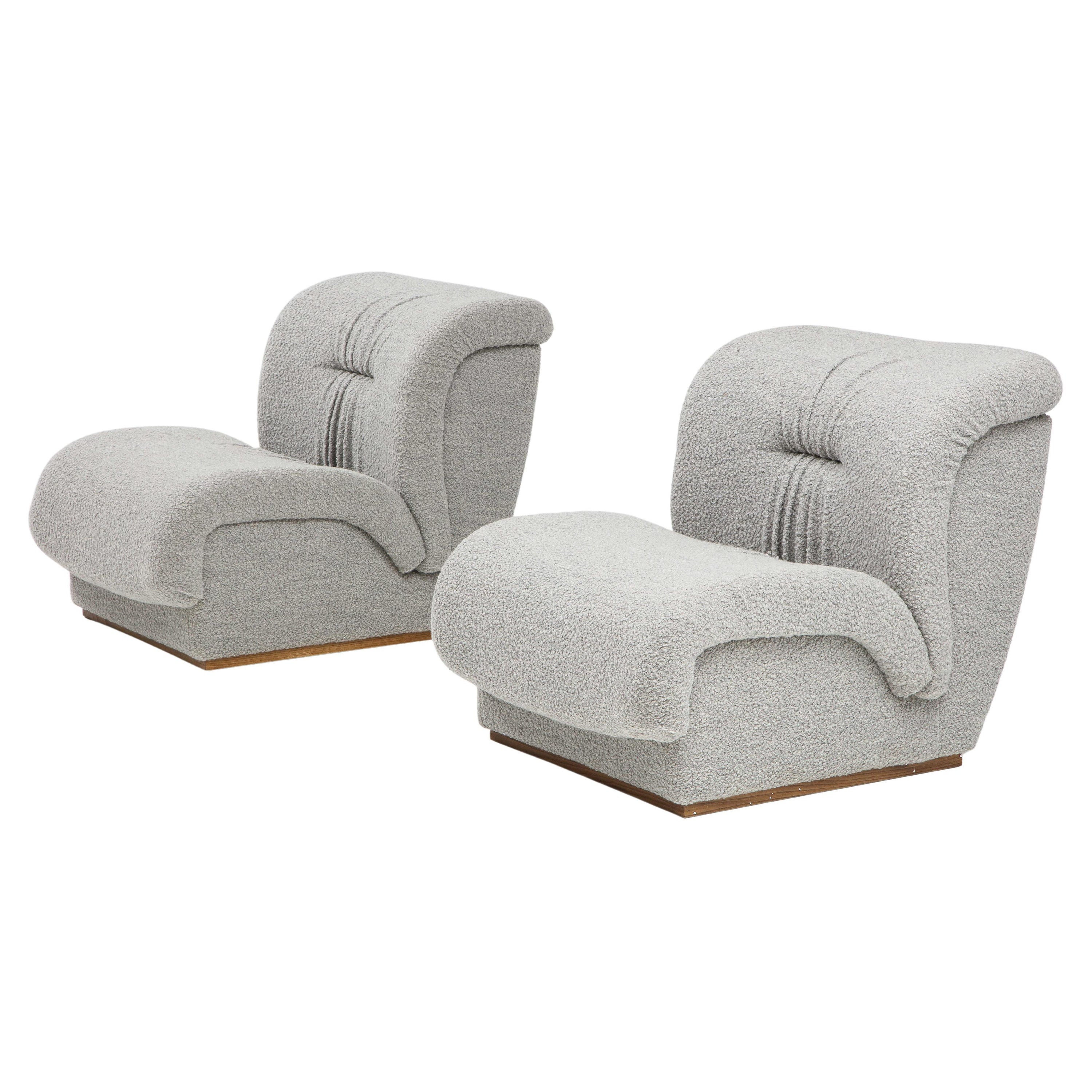 Pair of Slipper Lounge Chairs in Grey Boucle by Doimo Salotti, Italy, circa 1970 For Sale