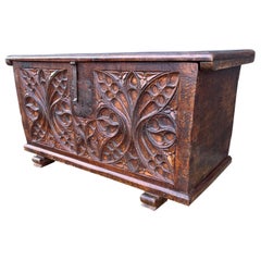Stunning Antique Gothic Revival Hand Carved Elm Wood Blanket Chest / Trunk 1750