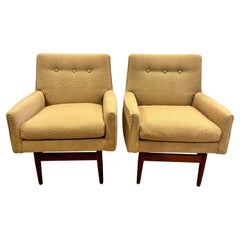 Mid-Century Modern Pair of Jens Risom Swivel Chairs with New Boucle Upholstery 