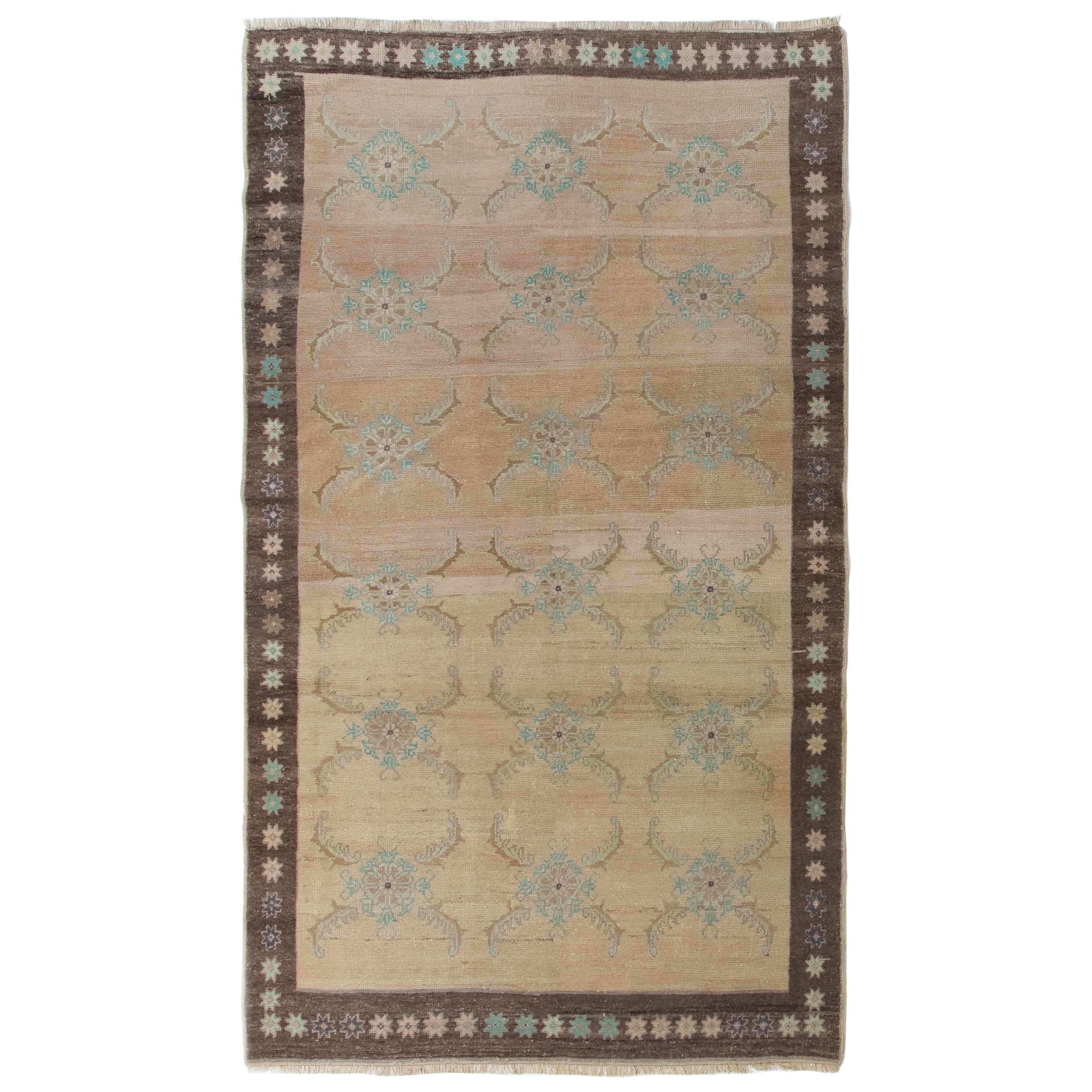 4.4x7.6 Ft Vintage Wool Rug from Karapinar / Turkey, Handmade Floral Carpet For Sale
