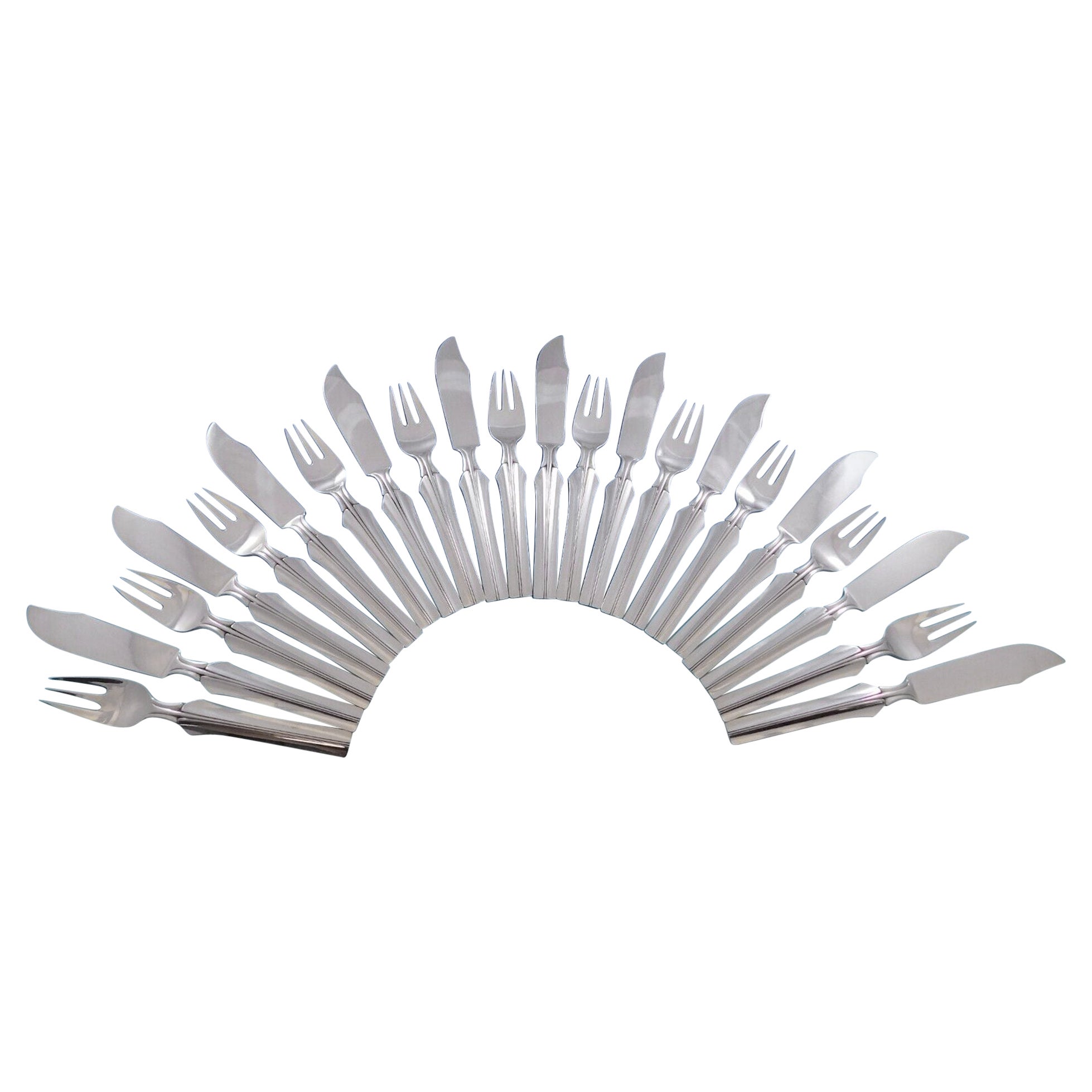 Elsinore by Georg Jensen Sterling Silver Flatware Individual Fish Set 22 Pieces For Sale