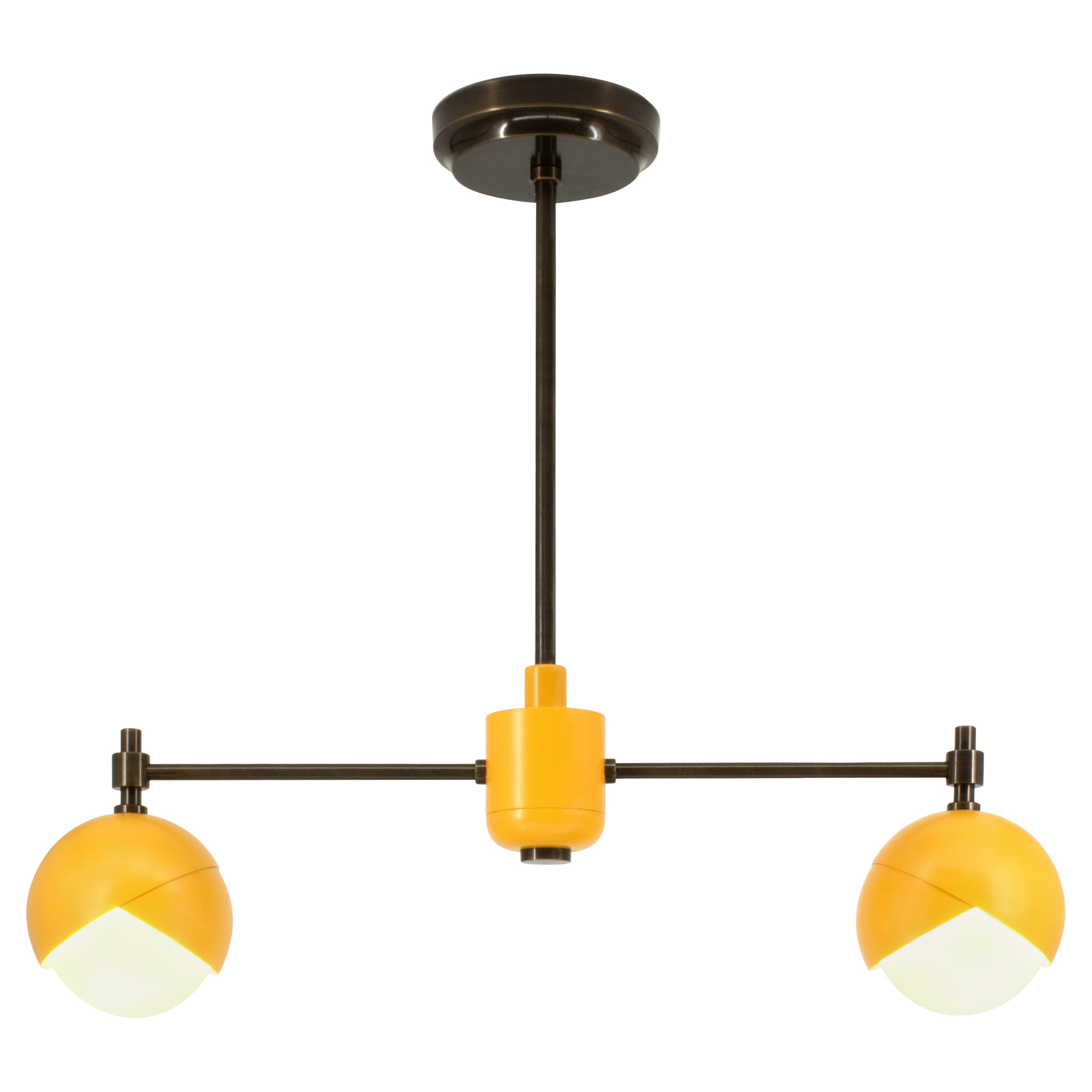 Lustre Benedict à deux lumières en manteau en poudre jaune et laiton brun en vente