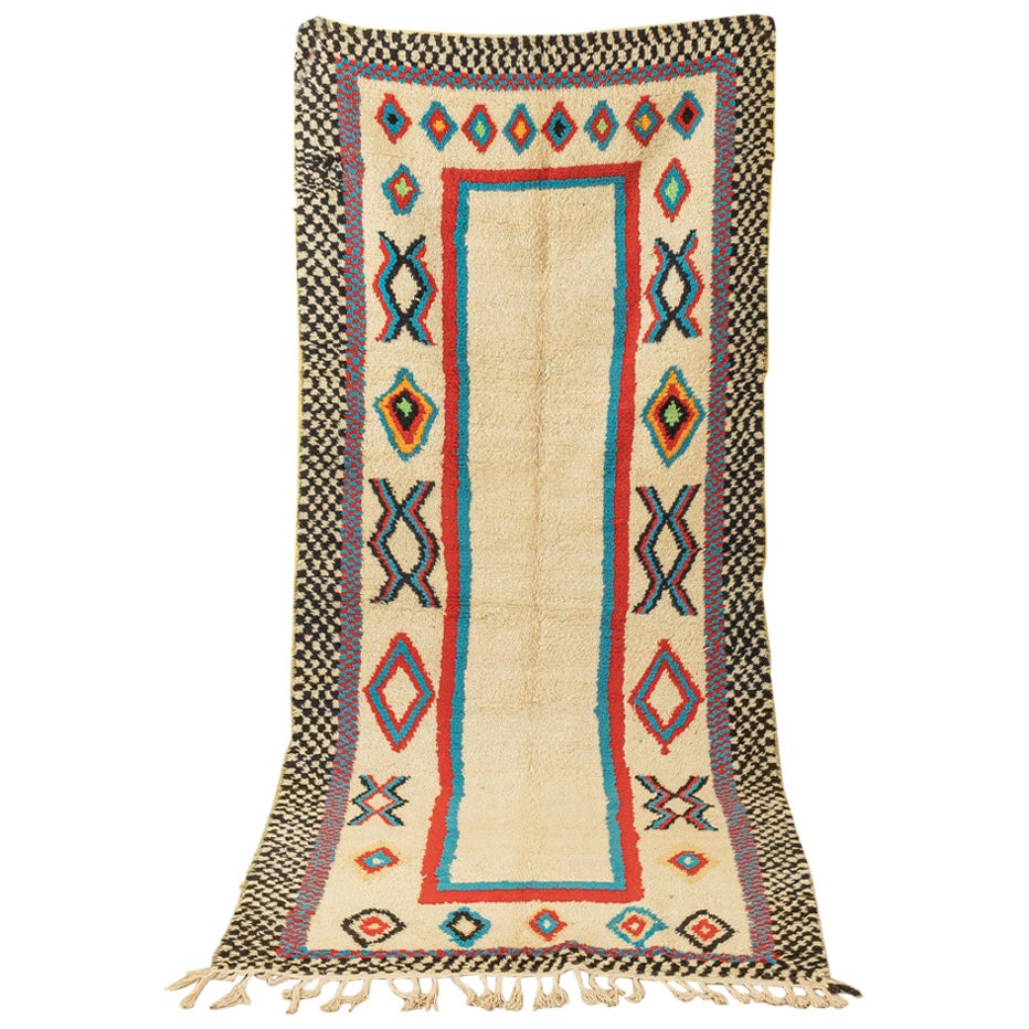 Tapis berbère marocain Azilal vintage des montagnes du Haut Atlas, motif coloré