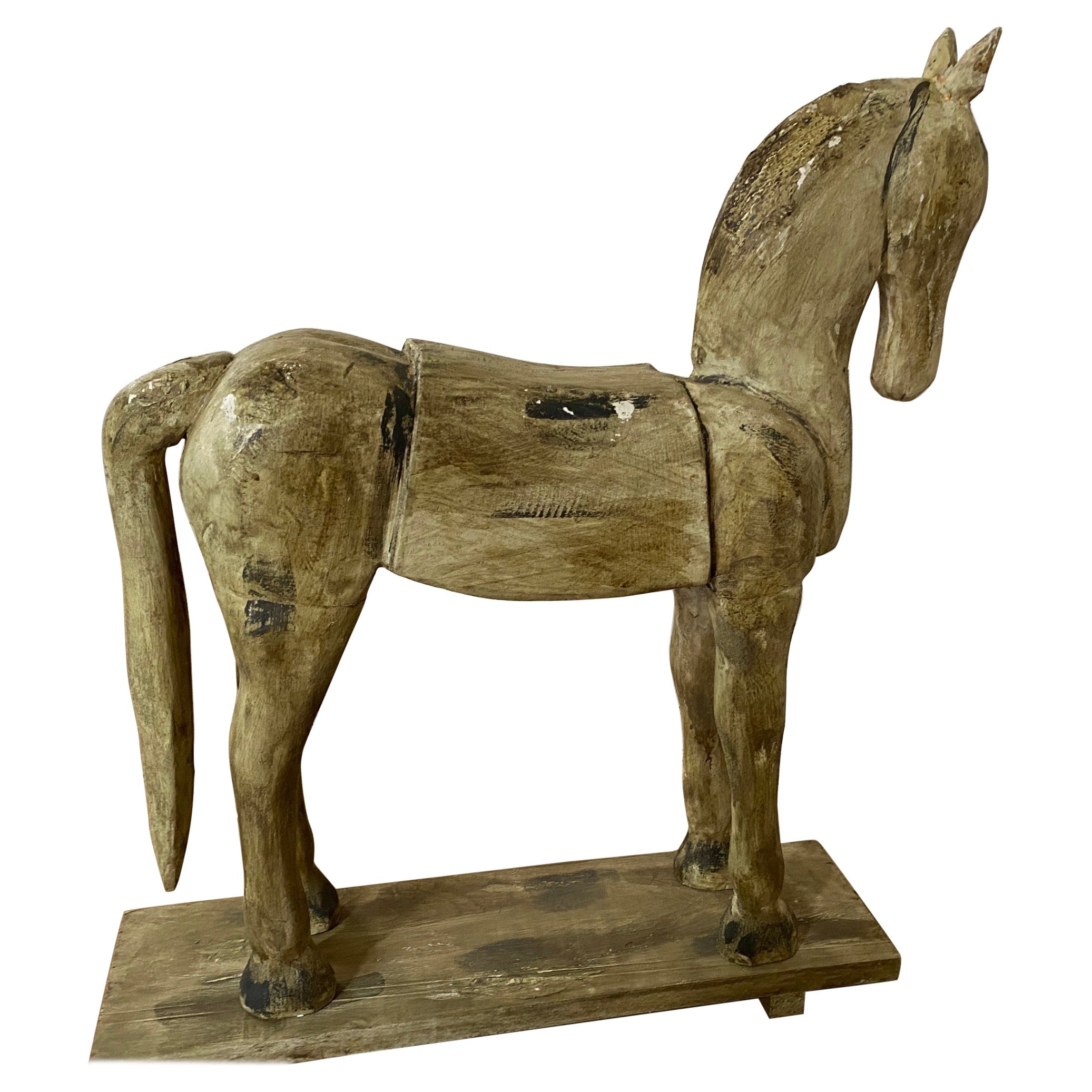 Scultura di cavallo antica di arte popolare