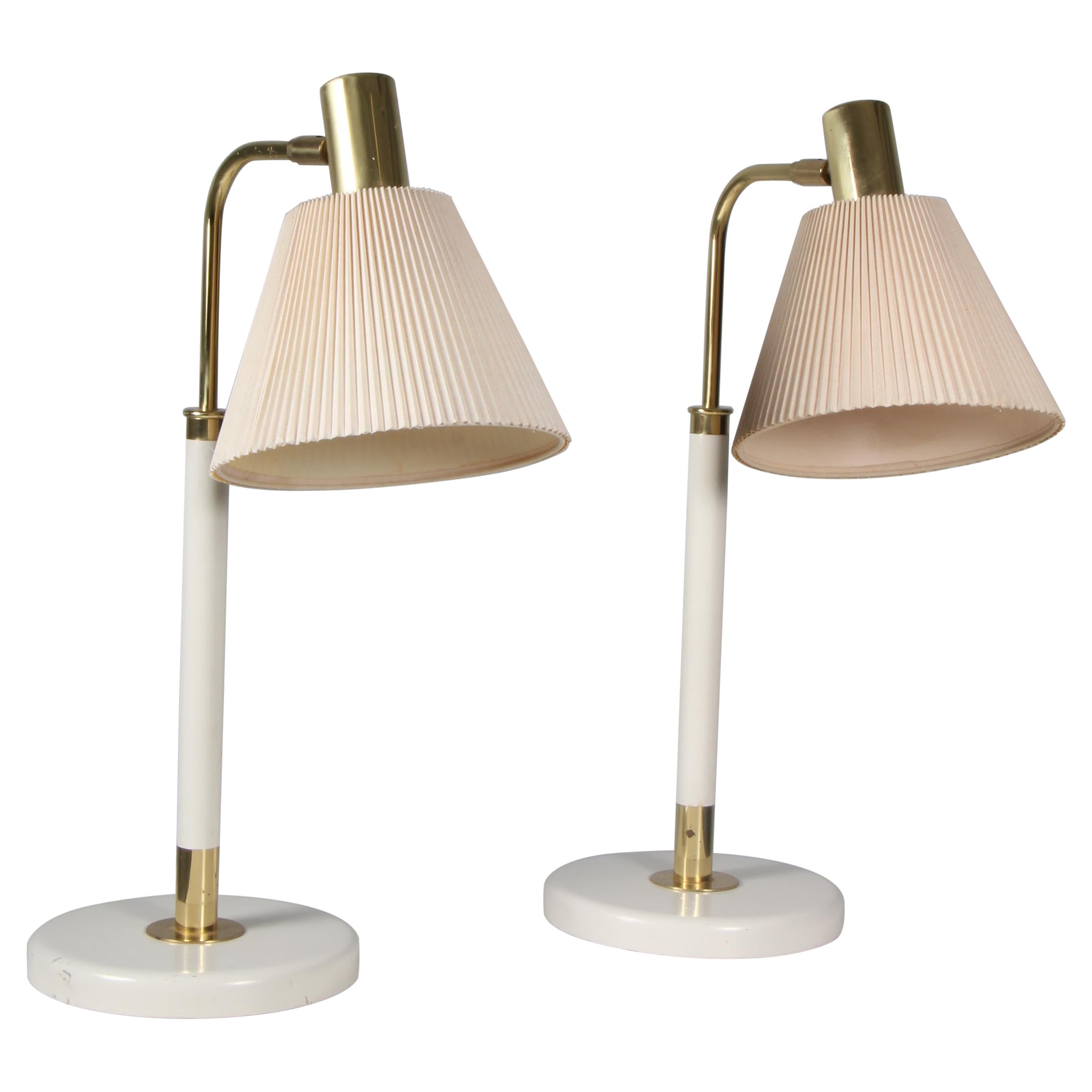 Karin Mobring, Thomas Jelinek : Stockholm. Paire de lampes de bureau, Suède, années 1960 en vente