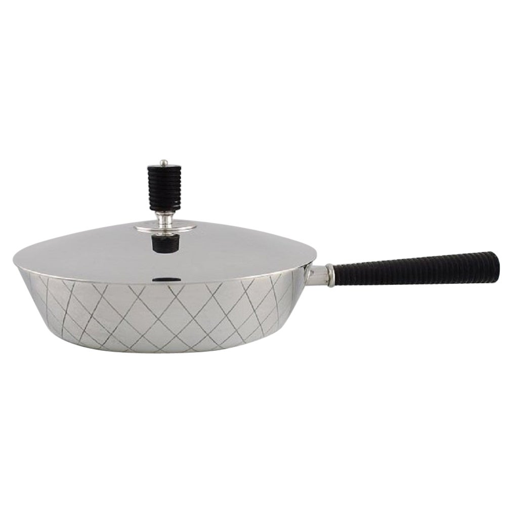 Sigvard Bernadotte para Georg Jensen, Rara cazuela de plata de ley