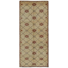 Türkischer Oushak-Teppich im Vintage- Cross-Hatch-Design von Keivan Woven Arts, 4'2 x 9'7