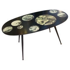 1960s Elegant Mid-Century Modern Oval Italian Side Table